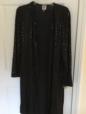 Anne Klein (M) sequined black cardigan with side slits